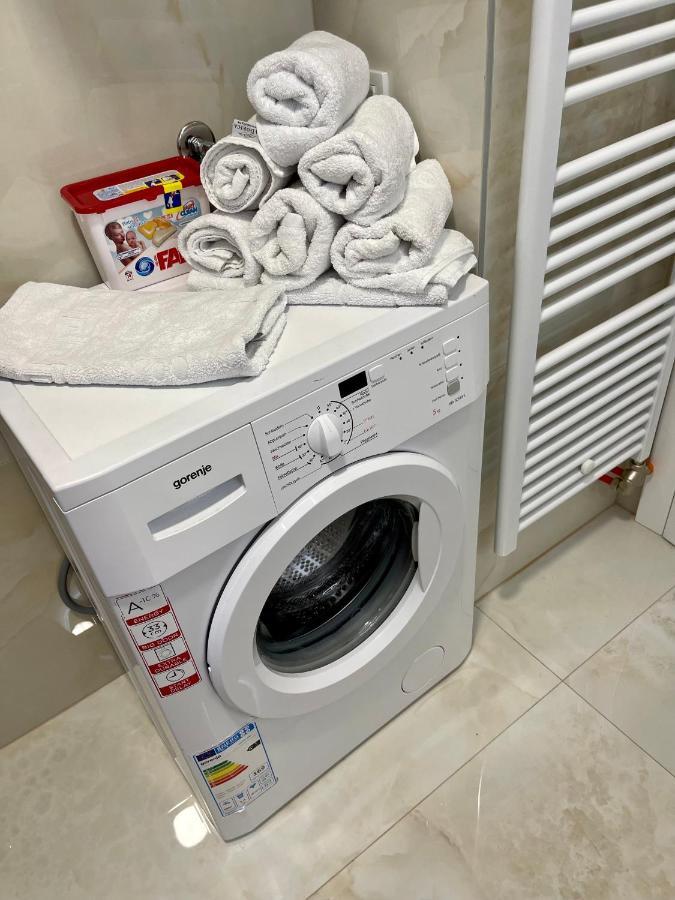 Anet Apartman Visoko Eksteriør billede