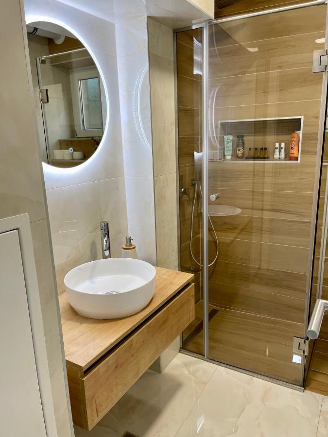 Anet Apartman Visoko Eksteriør billede